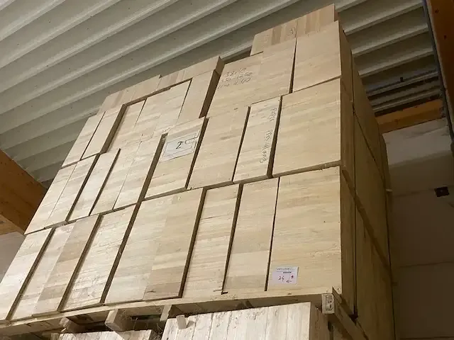 1 pallet balsa hout - afbeelding 1 van  2