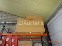 1 pallet houtwol op de palletstelling - afbeelding 1 van  1