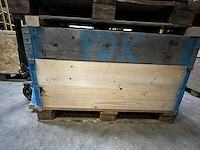 1 palletbak hinhoudend werftrap leuninghouders - afbeelding 1 van  9