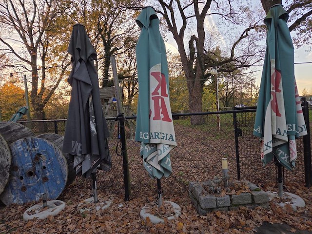 1 parasol getekend "cristal" - afbeelding 1 van  3