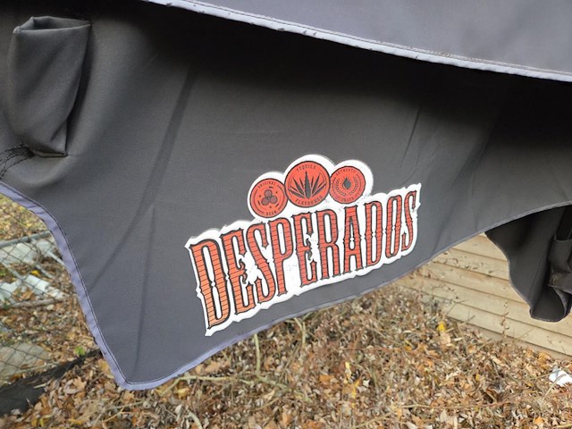 1 parasol getekend "desperados" - afbeelding 4 van  4