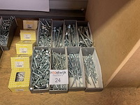 1 partij bevestigingsmaterialen - afbeelding 1 van  8