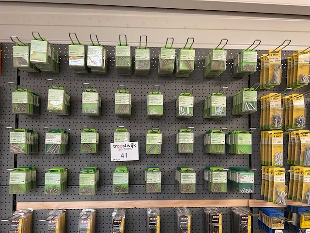 1 partij bevestigingsmaterialen - afbeelding 1 van  7