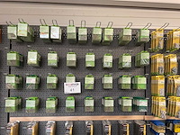 1 partij bevestigingsmaterialen - afbeelding 1 van  7