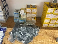 1 partij nagelpluggen; schroeven; mdf-schroeven; dopjes - afbeelding 1 van  10