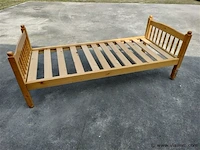 1 persoon bed - afbeelding 1 van  1