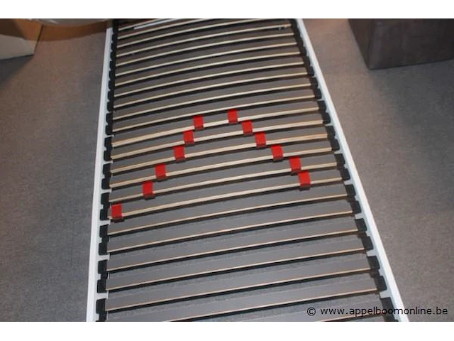 1 persoons bed vv lattenbodem en matras 90x200 - afbeelding 2 van  2