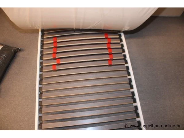 1 persoons bed vv lattenbodem en matras 90x200 - afbeelding 2 van  2