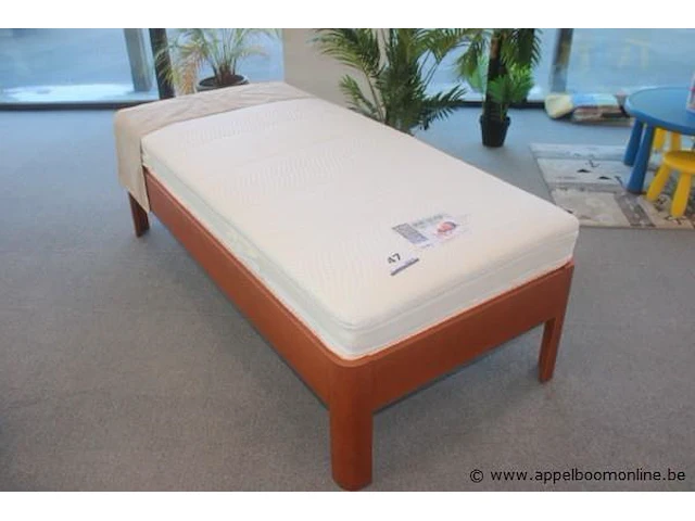 1 persoons bed vv lattenbodem en matras tencel 1000 hr 90x200 - afbeelding 1 van  3