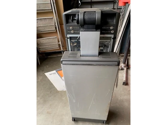 1 philips zonnebank hp3132 - afbeelding 1 van  3
