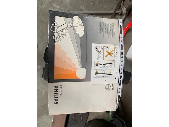 1 philips zonnebank hp3132 - afbeelding 2 van  3