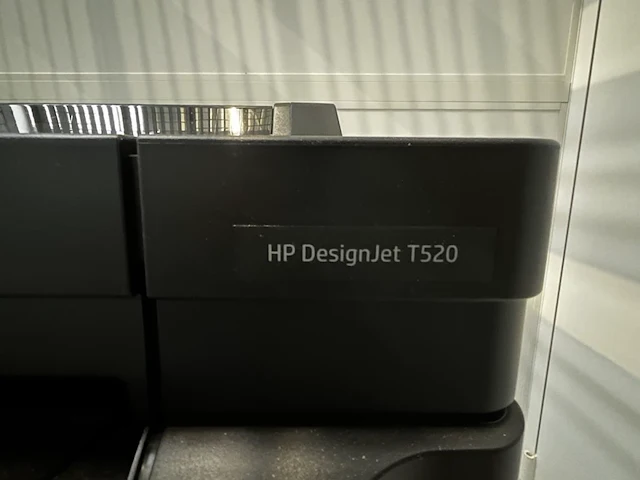 1 plotter hp designjet t520 - afbeelding 3 van  6