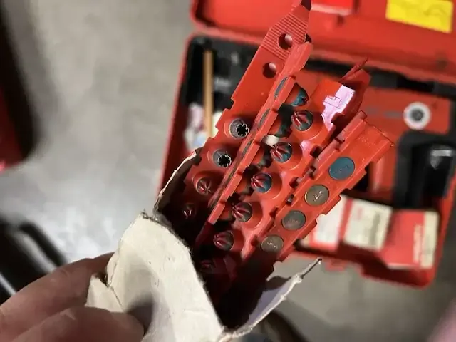 1 pneumatische nagelschieter hilti dx 450 - afbeelding 3 van  9