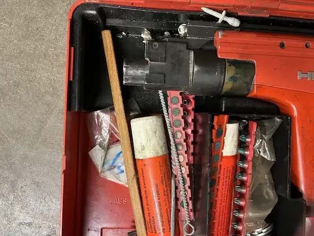 1 pneumatische nagelschieter hilti dx 450 - afbeelding 5 van  9