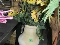 1 pot + staander kunstbloemen zonnebloem - afbeelding 1 van  2