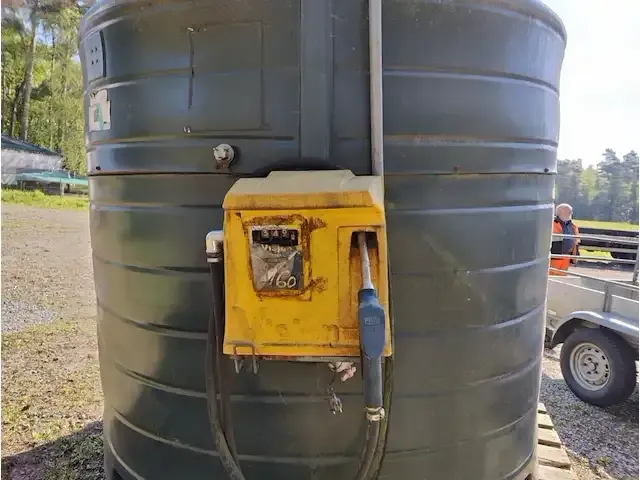 1 pvc mazouttank met pomp 5000l - afbeelding 4 van  9