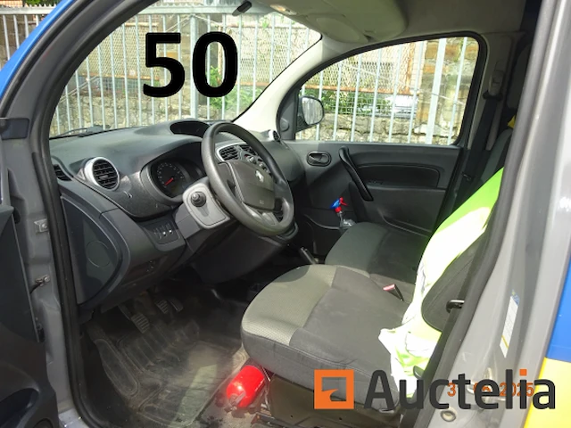1 renault kangoo bestelwagen, 1e inschrijving 12/07/2017, chassis 419014, cil. 1461cc, 55 kw, diesel, immat1cch903, twee achterdeuren, rechter zijdeur, trekhaak, 5 versnellingen, 2 kentekenkleppen (huis en voertuig), 1 certificaat van overeenstemming, 1 identificatierapport, 1 technisch keuringscertificaat, - afbeelding 31 van  32