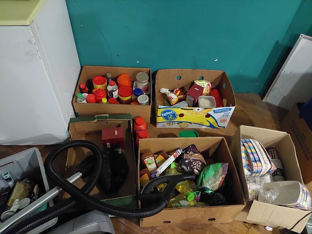 1 restlot inhoud keuken - afbeelding 11 van  24