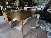 1 retro houten tafel - afbeelding 1 van  5