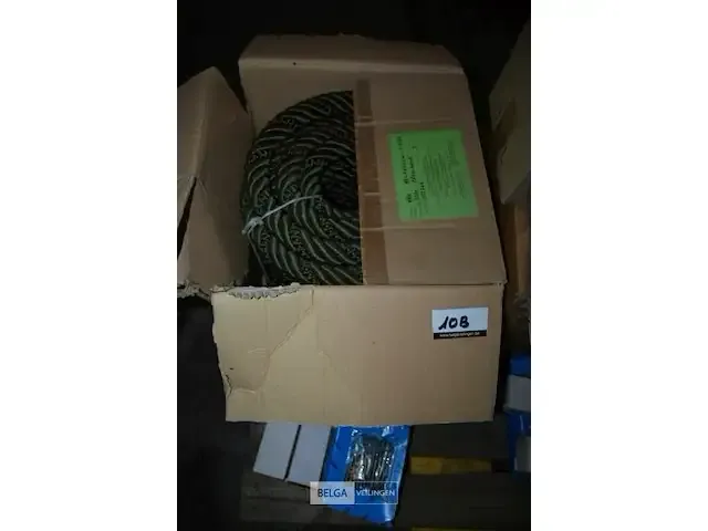 1 rol van 20lm bruin met bevestiging - afbeelding 1 van  6