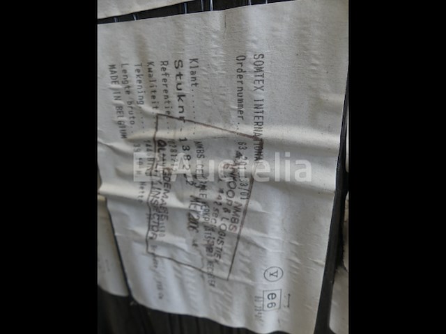 1 rol van bekleding stof (voor treinzetels) - afbeelding 2 van  7