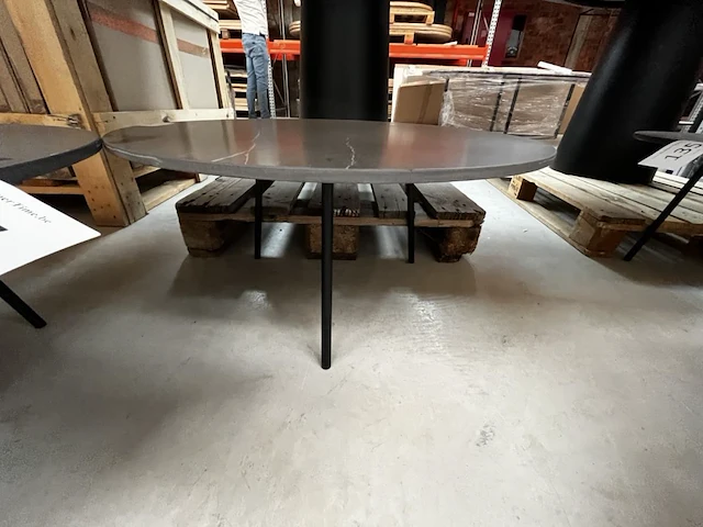 1 ronde bijzettafel - afbeelding 2 van  3