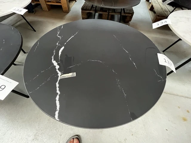 1 ronde bijzettafel - afbeelding 3 van  3