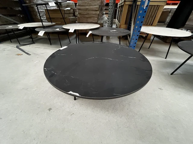 1 ronde bijzettafel - afbeelding 1 van  3