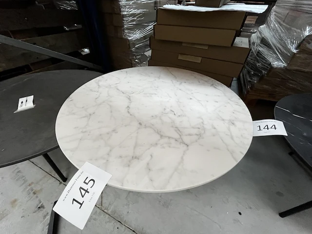 1 ronde bijzettafel - afbeelding 1 van  3