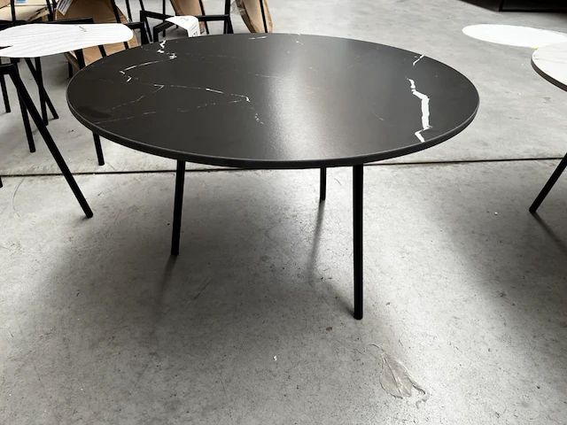 1 ronde bijzettafel - afbeelding 2 van  2