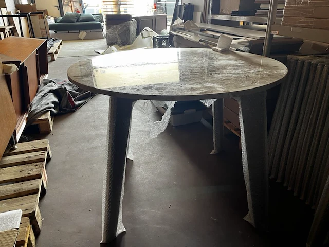 1 ronde eettafel - afbeelding 1 van  1