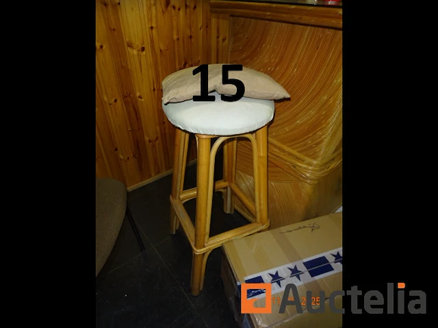 1 rotan bar, glazen bovenplank, 2 krukken - afbeelding 3 van  3