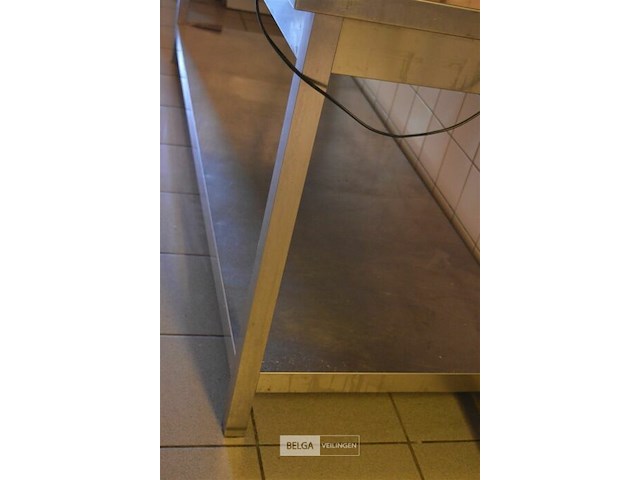 1 rvs werktafel 2m x 83h x 70b - afbeelding 2 van  3