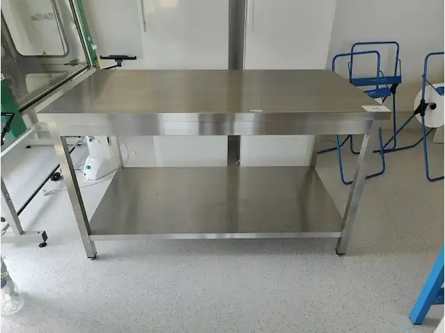 1 rvs werktafel - afbeelding 1 van  4