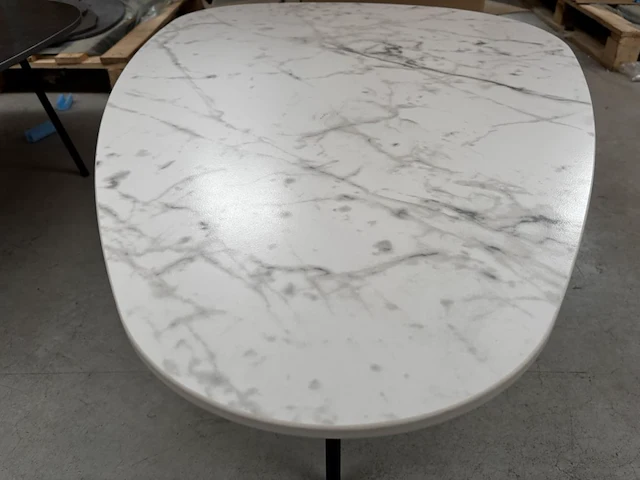 1 salontafel organische vorm - bianco + onderstel - afbeelding 3 van  4