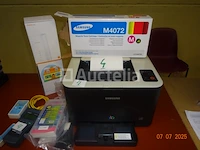 1 samsung cpl325 kleurenprinter, 1 nieuwe m toner, 3 rj45 kabeltesters, 1 doos krimpkousen 2, zakjes colson kragen, 2 flybox 4g in de originele dozen