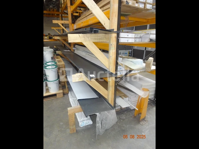 1 set aluminium vensterbanken tot 5m90/33cm breed - afbeelding 3 van  4