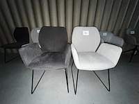 1 set div stoelen - afbeelding 1 van  9
