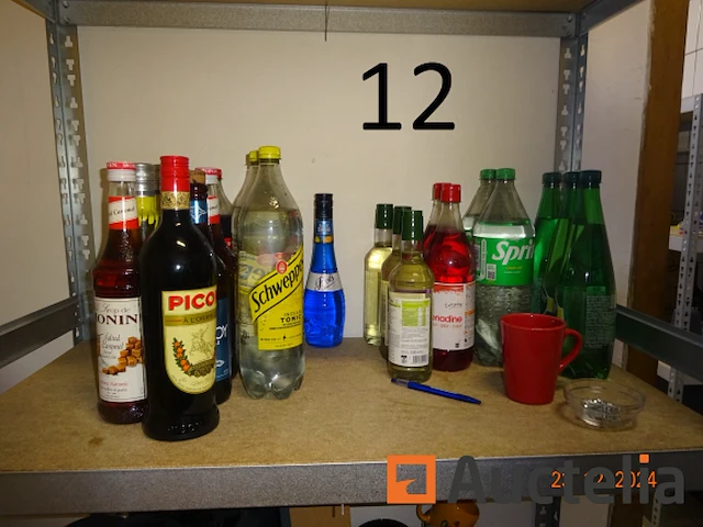 1 set diverse dranken (sprite, shewppe, picon, aperitief), 1 set culinaire items - afbeelding 4 van  7