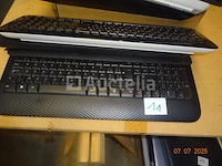 1 set diverse onderdelen laptops, diverse toetsenborden, diverse rj45 patch racks d-link, netaso, aruba - afbeelding 1 van  4