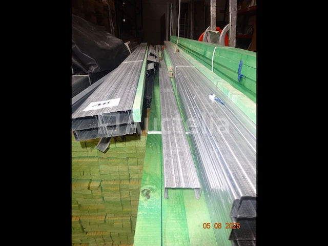 1 set metalen profielbalken - 4m lang - afbeelding 3 van  4