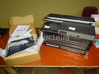 1 set rj45 patchracks met 6, 24 en 48 poorten, diverse merken aruba, d-link-netasou250, 1 nieuw yealink telefoontoestel in de originele verpakking, 3 keypads - afbeelding 2 van  4