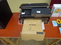 1 set rj45 patchracks met 6, 24 en 48 poorten, diverse merken aruba, d-link-netasou250, 1 nieuw yealink telefoontoestel in de originele verpakking, 3 keypads - afbeelding 3 van  4