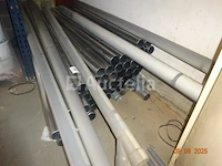 1 set van +/- 60 regenpijpen, pvc ellebogen - afbeelding 2 van  6