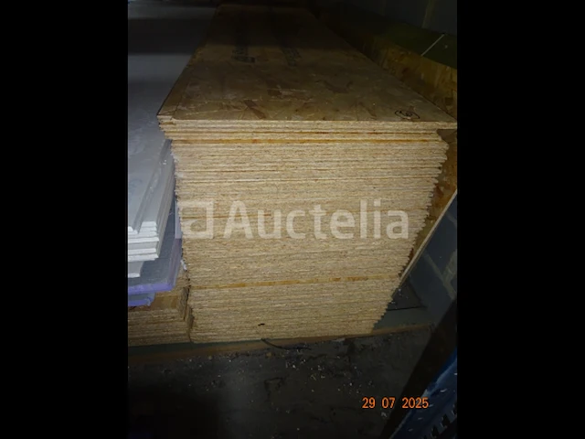 1 set van 10 osb 3 panelen met groeven. afm: 60/12/245 - afbeelding 1 van  2