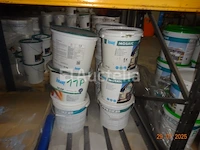 1 set van 11 emmers met diverse producten - afbeelding 2 van  3