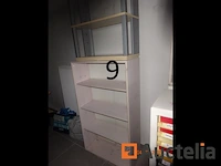 1 set van 4 metaal kasten met lades in pvc dim. 35-90-105, 2 rekken in hout en 1 rek grijs en beige - afbeelding 2 van  4