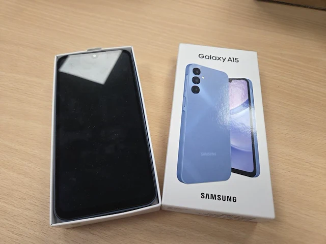 1 smartphone samsung galaxy a15 - afbeelding 1 van  2