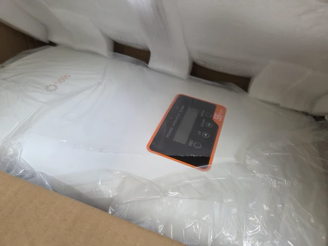 1 solis pv omvormer s5-gr3p6k-lv - afbeelding 8 van  10