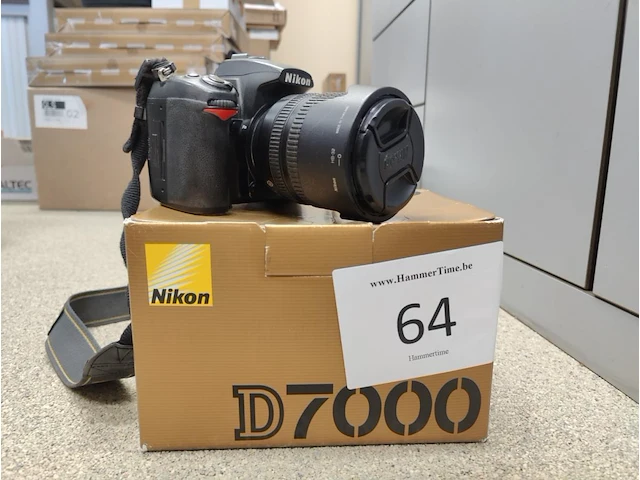 1 spiegelreflex nikon d700 met 18-105mm lens. - afbeelding 1 van  15